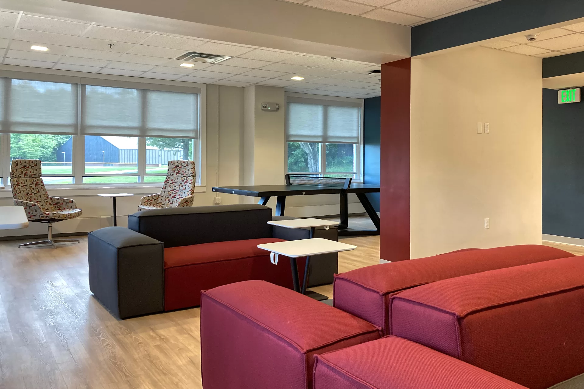 The student lounge at 96 Campus Avenue. (Doug Hubley/Bates College)