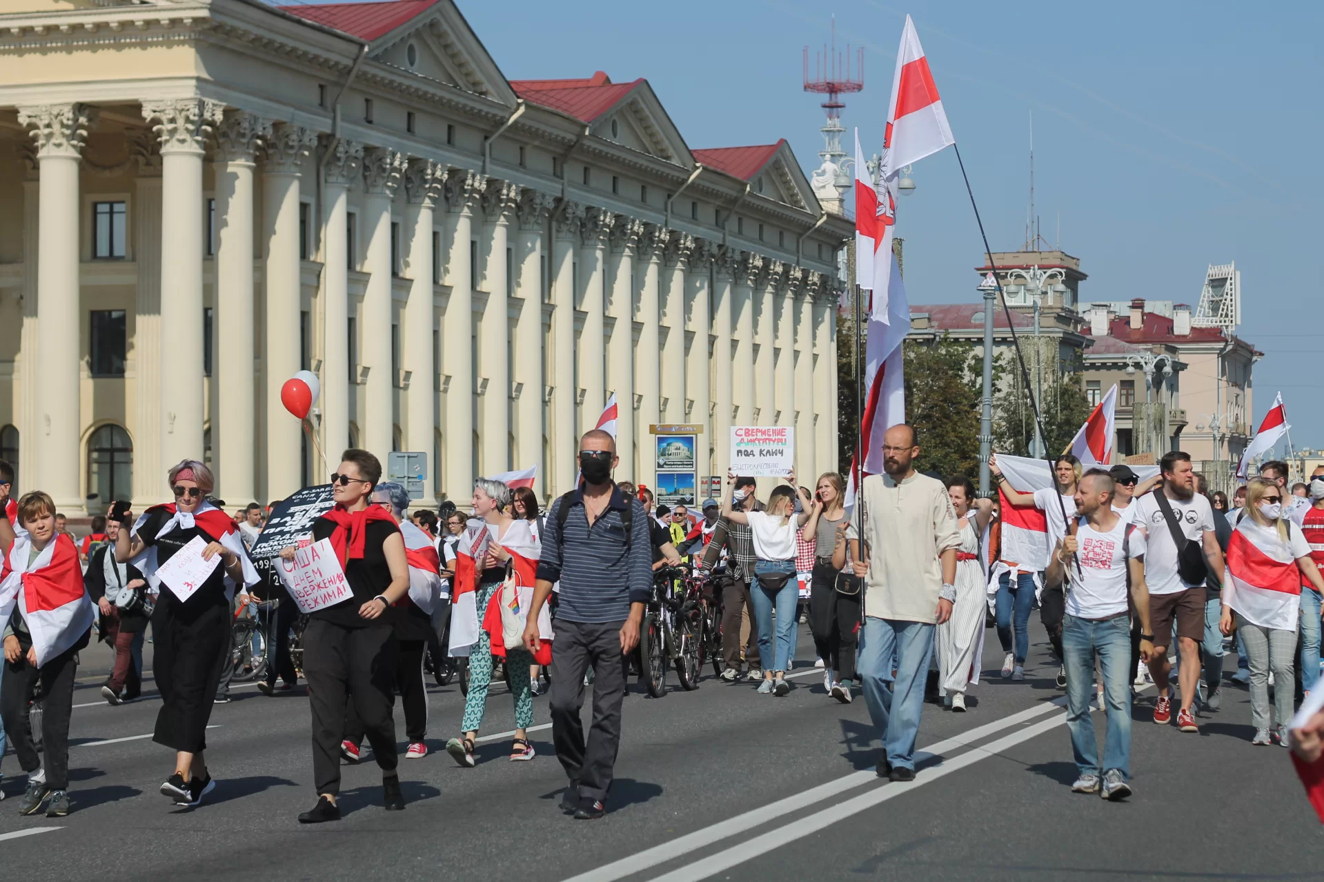 protesters in minsk